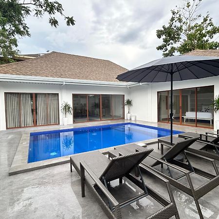 Pineale Villas, Resort And Spa Panglao Bagian luar foto
