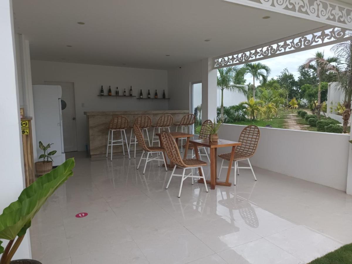Pineale Villas, Resort And Spa Panglao Bagian luar foto