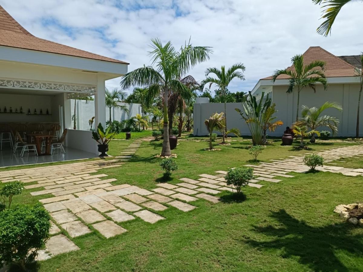 Pineale Villas, Resort And Spa Panglao Bagian luar foto